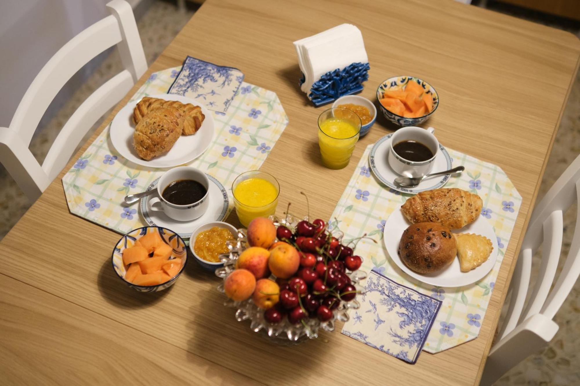 アルベロベッロ La Finestra Sui Trulli Bed & Breakfast エクステリア 写真