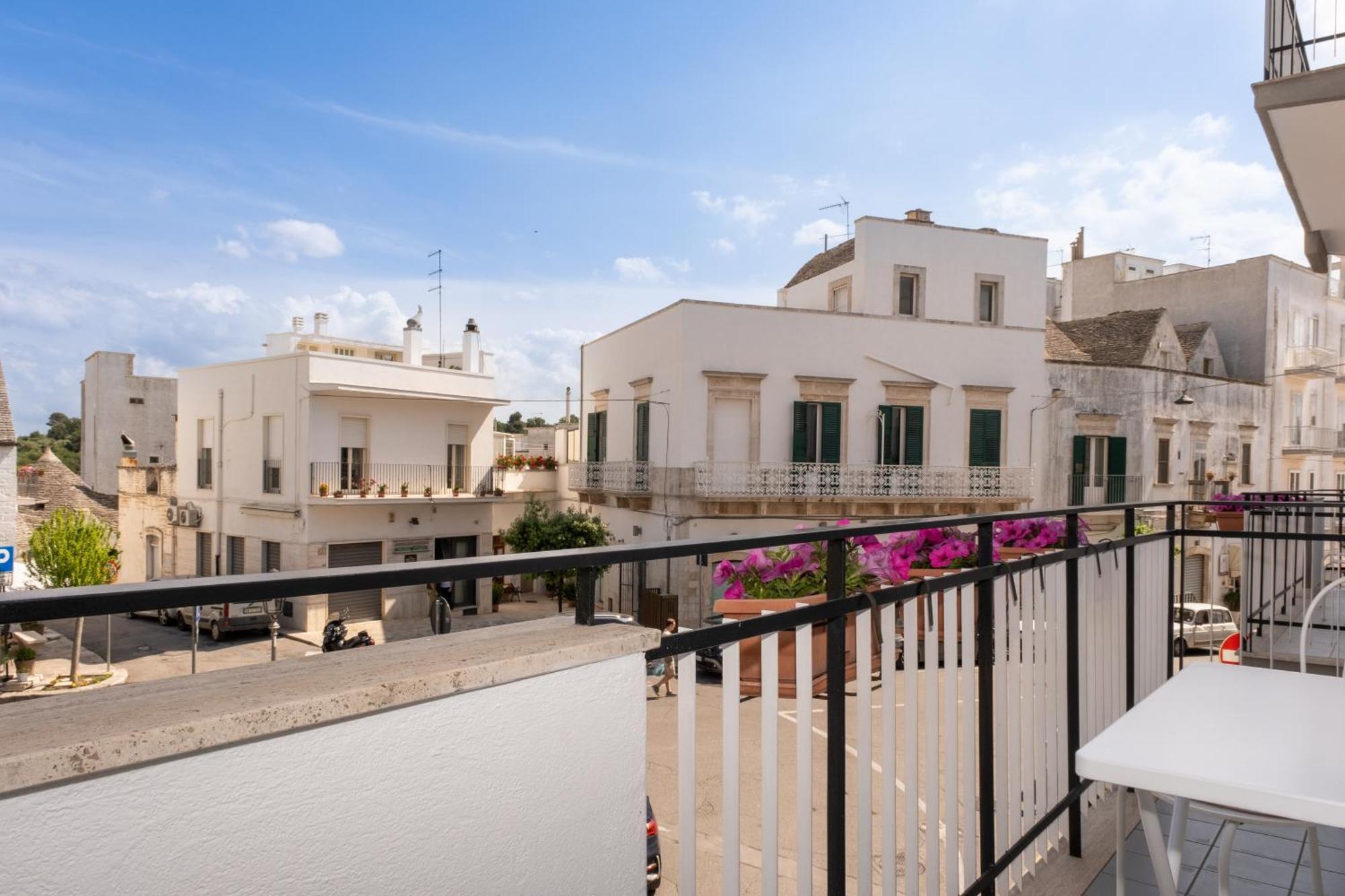 アルベロベッロ La Finestra Sui Trulli Bed & Breakfast エクステリア 写真